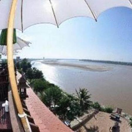 Sengtawan Riverside Hotel Vientiane Exterior photo