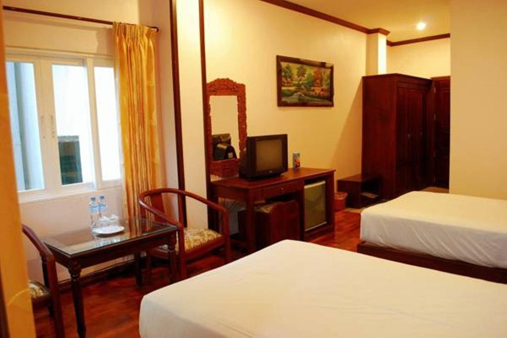 Sengtawan Riverside Hotel Vientiane Room photo